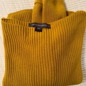 Medium oversized French connection mustard color sweater
